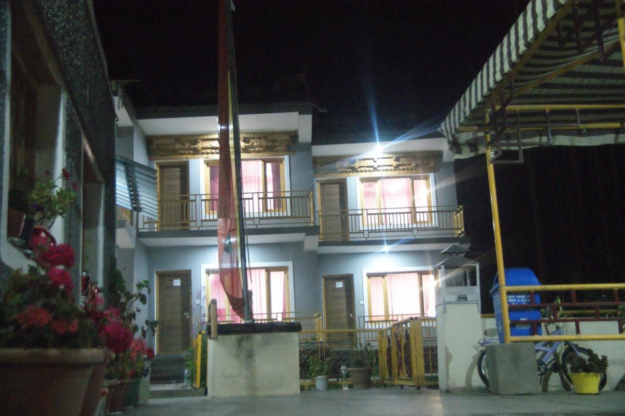 Chandan Guest House Leh Dış mekan fotoğraf